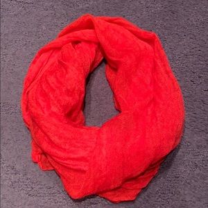 Orange/red tone scarf